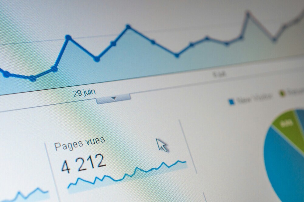best 6 tips for successful affiliate marketing - analytics graph