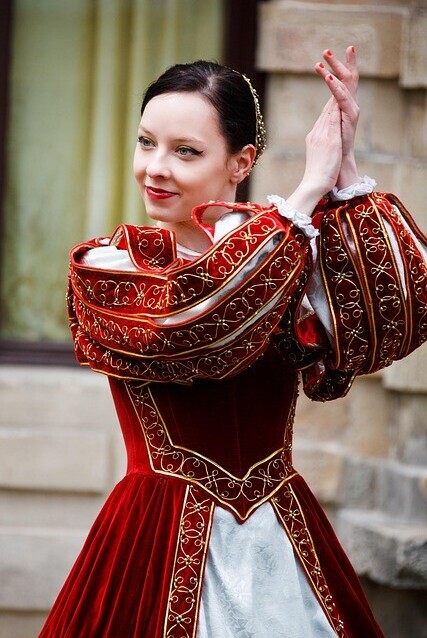 girl in medieval costume