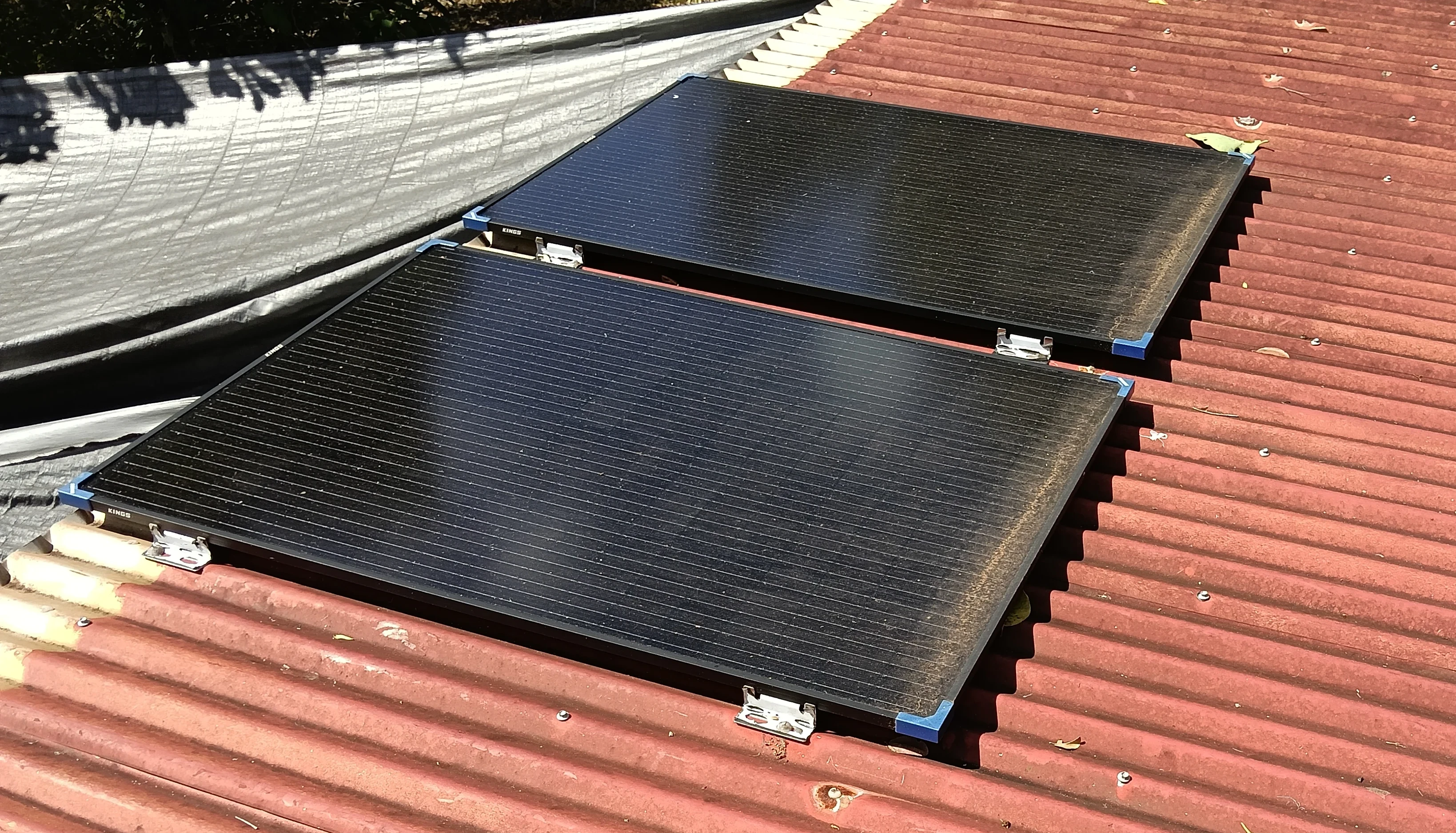 2 x 200w solar panels on the roof,wired in series at the solar charge controller. Reference 1785147779 Display 1785147798 Cropped