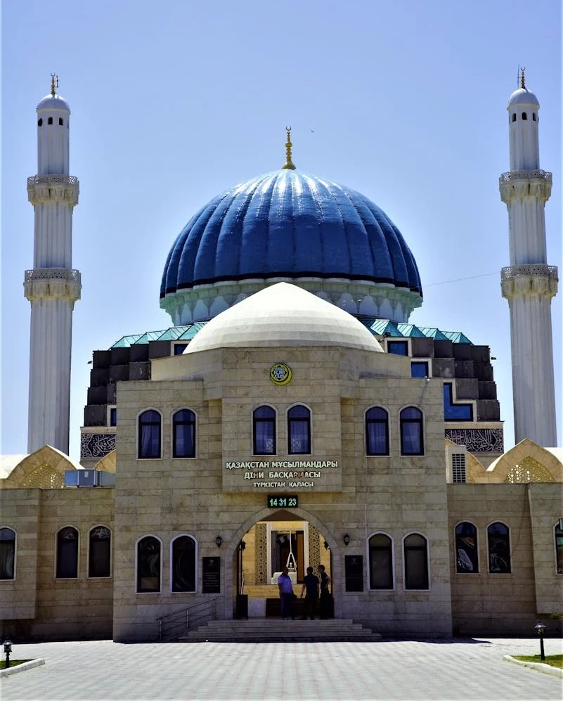 Kazakhstan Travel Guide 2026