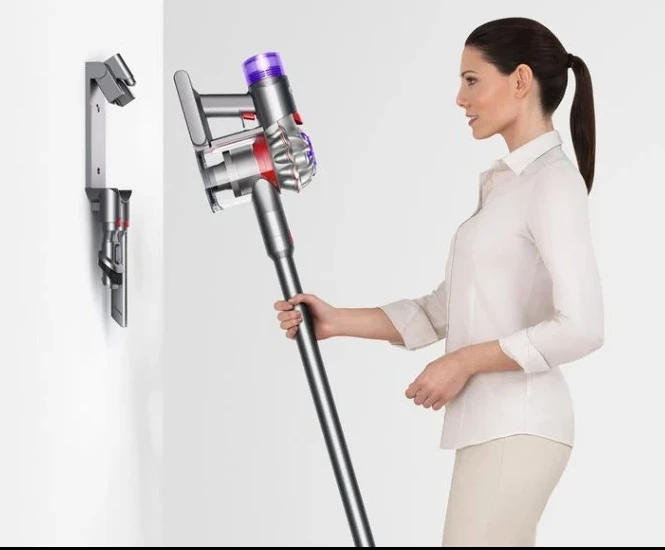 Dyson V8 Advanced.