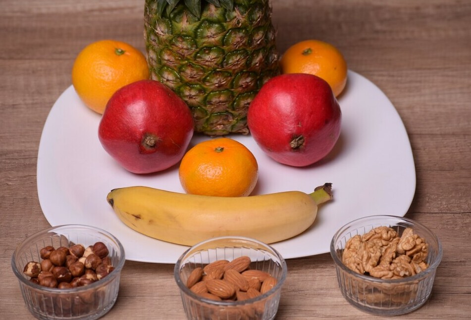 superfoods: an array of fruits and nuts