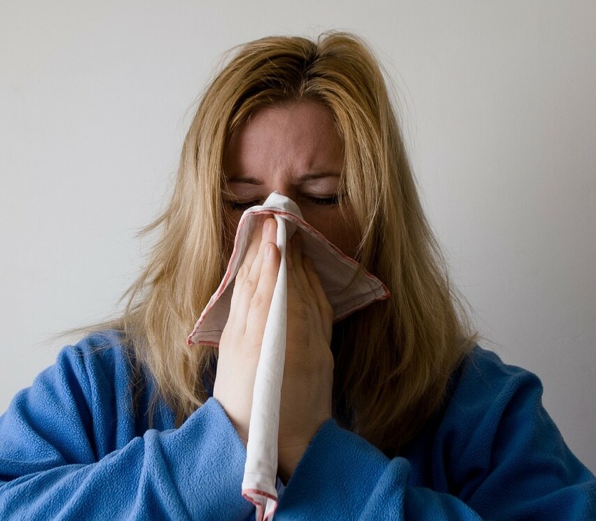 woman with a common cold