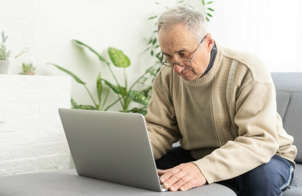 online social supports for seniors