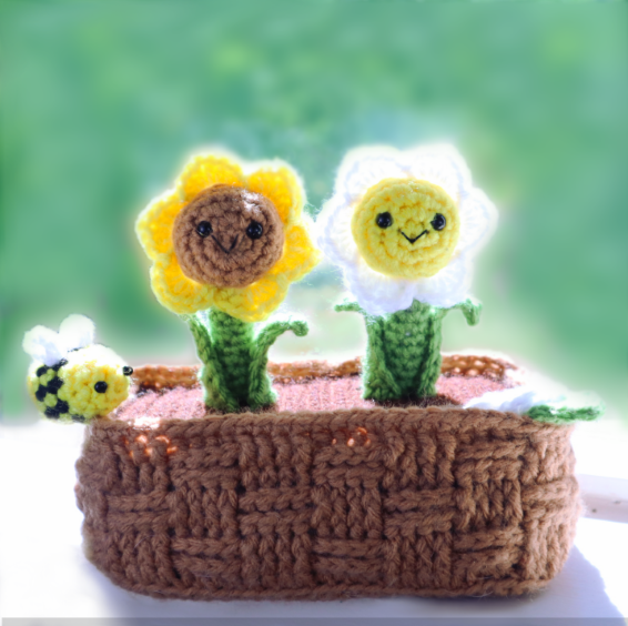 Unleash your creativity this spring with 20 free crochet patterns for stunning flowers in pots. Perfect for beginners and experienced crocheters alike! Click to learn more!