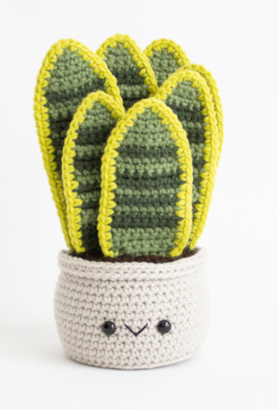 No garden? No problem! These 20 free crochet flower pot patterns let you fill your home with spring's vibrancy and color, hassle-free. Click to learn more!