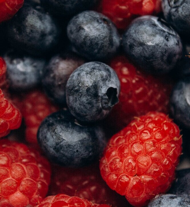 Antioxidant-rich berries that help support mental clarity and reduce stress