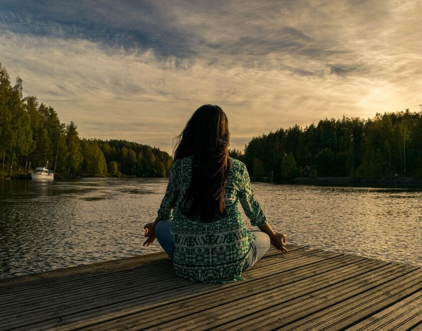 movement and mindfulness as morning habits to boost energy naturally