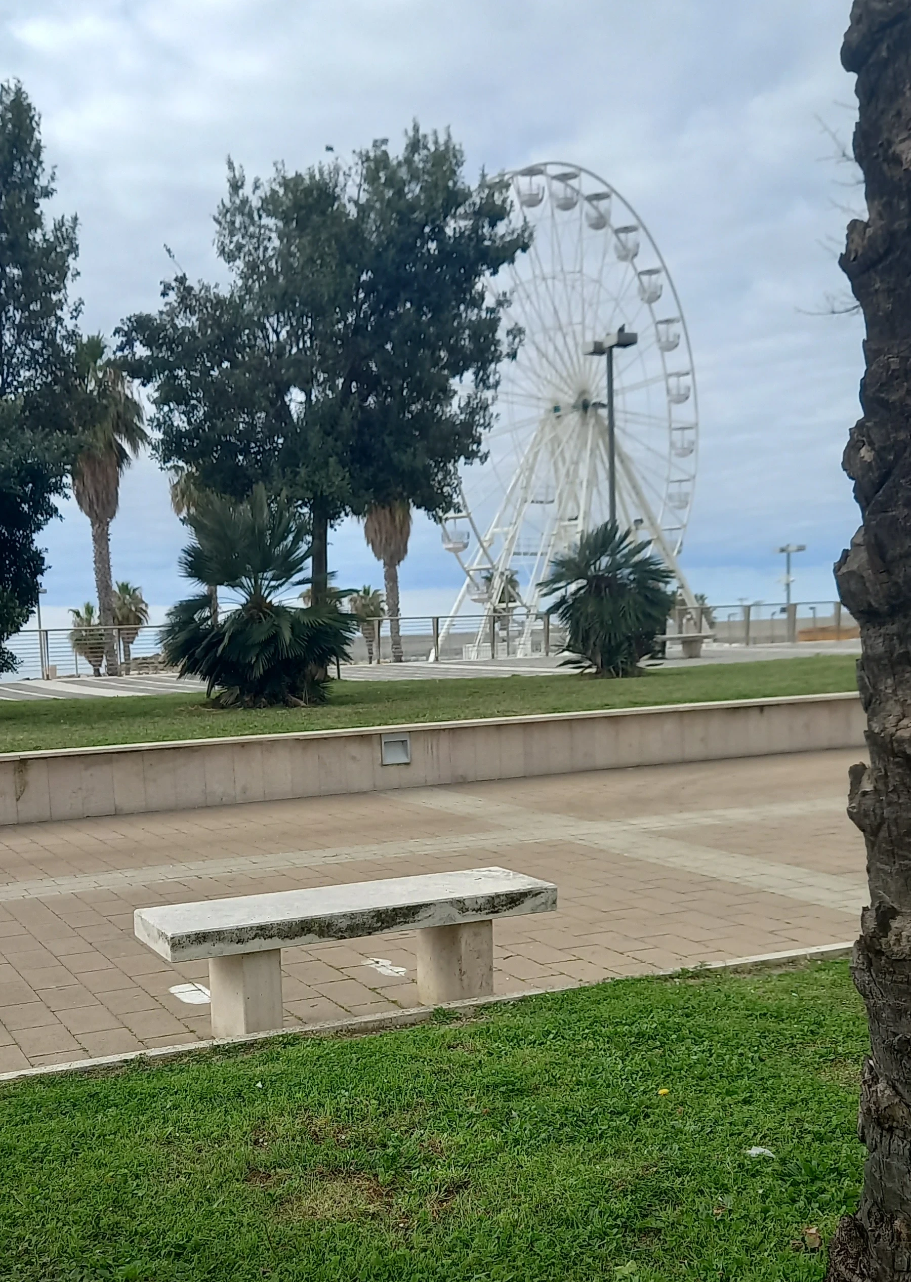 Front view of Civitavecchia Promenade facing the sea