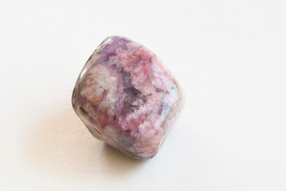 Crystal to attract love: SUGILITE