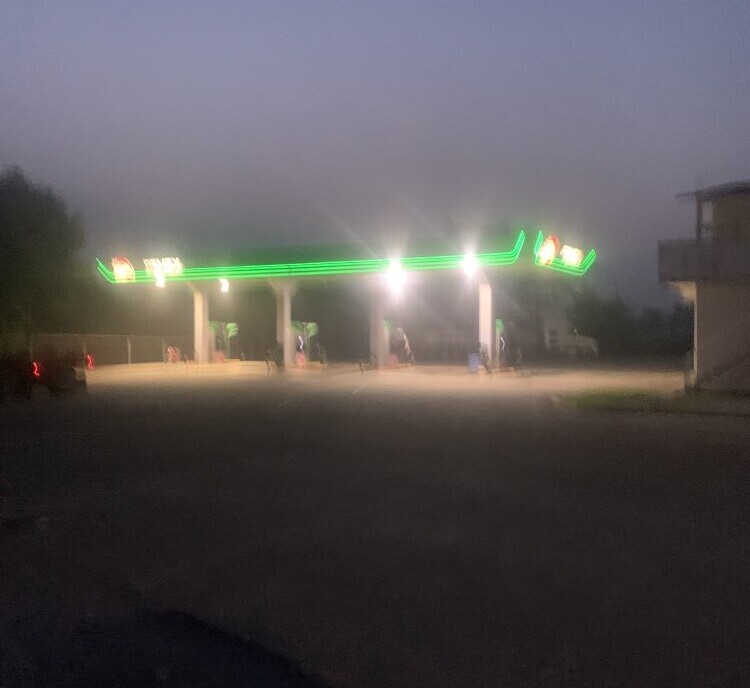 Blurry photo of a PEMEX gas station we stayed at