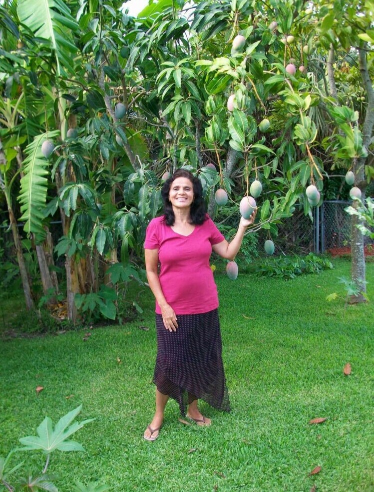 Picking Mangoes