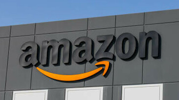 The Beginner's Guide To Profitable Amazon Affiliate Marketing In 2024 image 3 amazon logo sign on building make xtra money online
