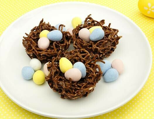 Easter Eggs-travaganza Homemade Easter Egg Ice Cream Ideas image 4 chocolate easter nests filled with mini eggs frosted fusions