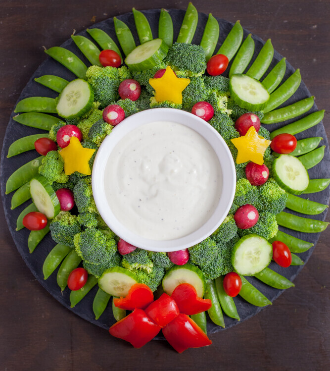 veggie tray wreath