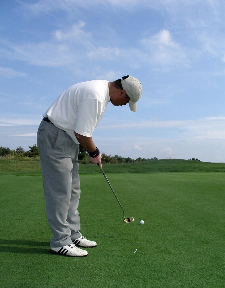 Putting 