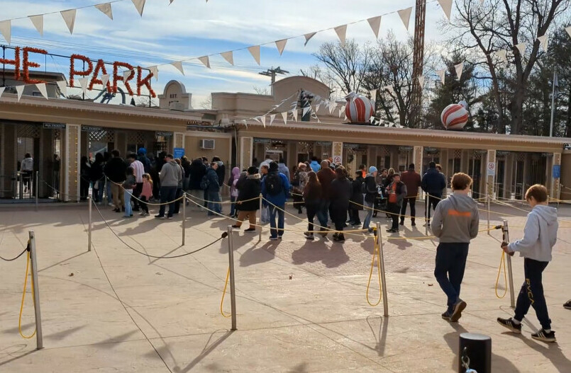ticket line