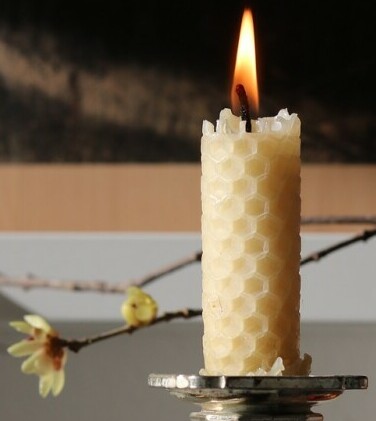 beeswax candle