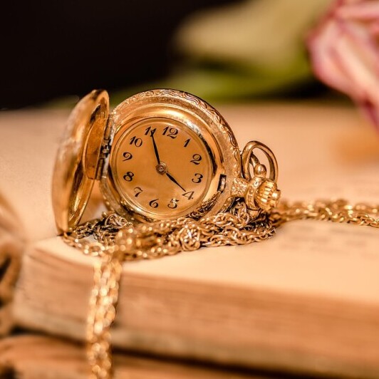 pretty pocket-watch