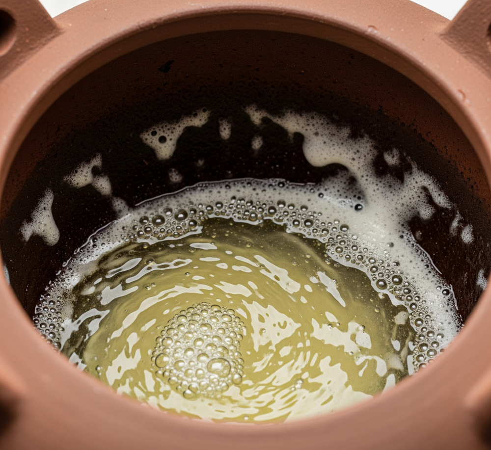 descaling clay kettle with vinegar