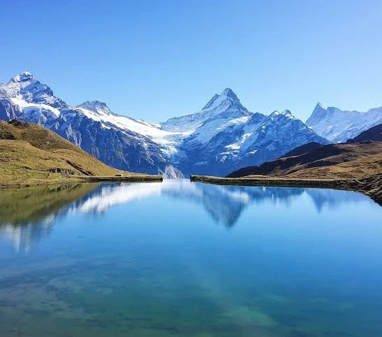  Lake Bachalpsee. 