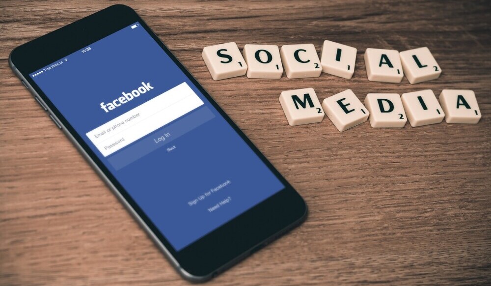 social media logo