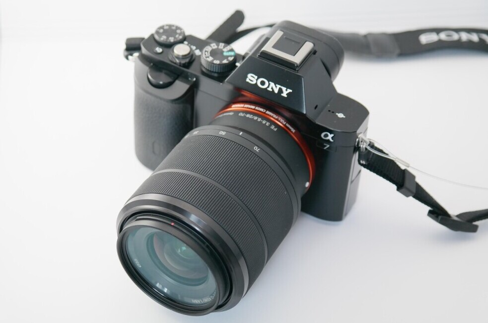 sony lense