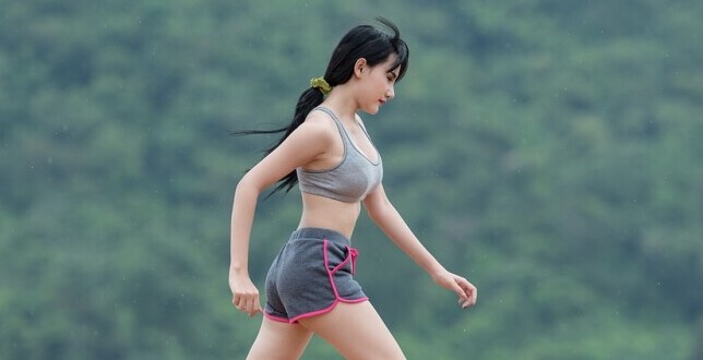 Lifestyle, Girl running